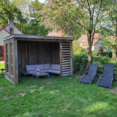 7 Person House With Garden, Firepit, Swimming Lake, Hammock, Child Friendly, In- And Outside Playground, Slide, And Great Coffee Ewijk 外观 照片