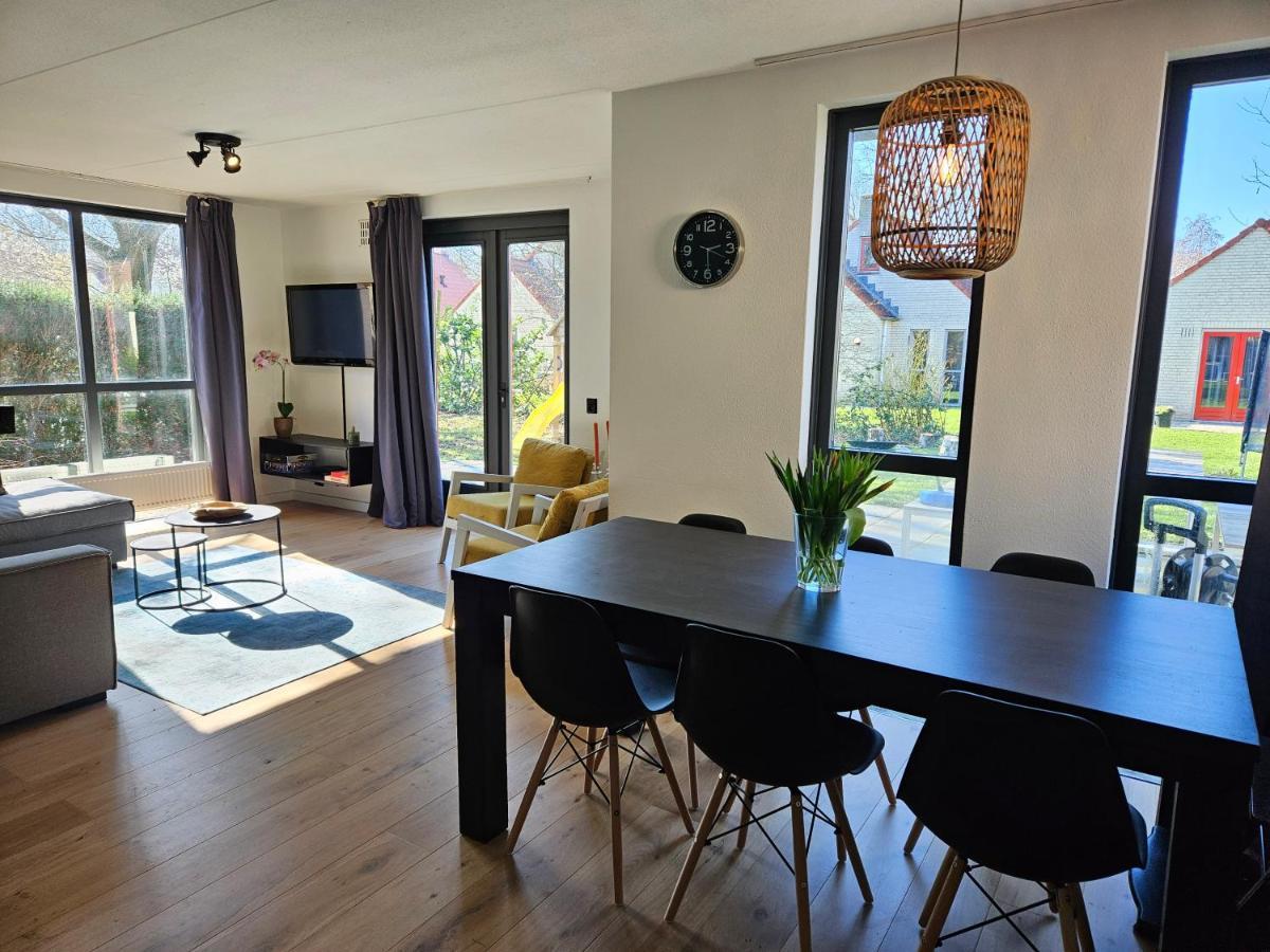 7 Person House With Garden, Firepit, Swimming Lake, Hammock, Child Friendly, In- And Outside Playground, Slide, And Great Coffee Ewijk 外观 照片